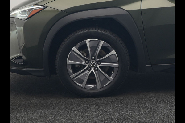 Lexus UX 300e Business 54 kWh 204pk Dealer O.H. | Adaptive Cruise | Camera | LED Koplampen | Lane Assist | Alcantara Sportstoelen | Virtual | DAB |