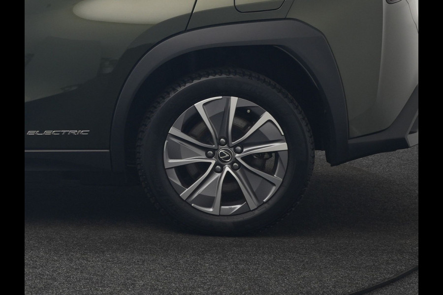 Lexus UX 300e Business 54 kWh 204pk Dealer O.H. | Adaptive Cruise | Camera | LED Koplampen | Lane Assist | Alcantara Sportstoelen | Virtual | DAB |