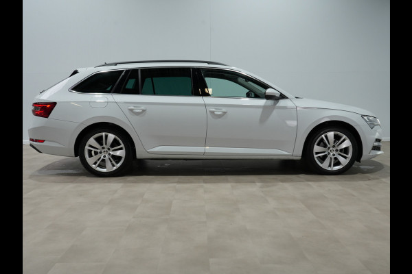 Škoda Superb Combi 1.4 TSI iV 204pk PHEV Business Edition Plus Trekhaak | Camera | Memory | Carplay | 18" | LED
