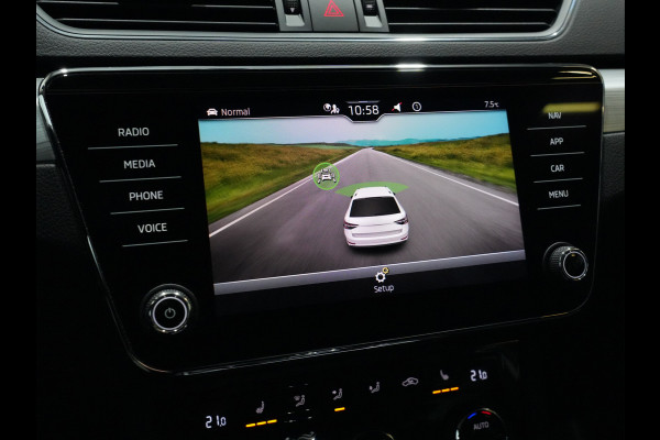 Škoda Superb Combi 1.4 TSI iV 204pk PHEV Business Edition Plus Trekhaak | Camera | Memory | Carplay | 18" | LED