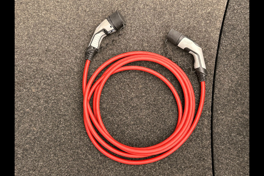 Peugeot e-208 EV Allure Pack 50 kWh | SOH 92% | Origineel Nederlands | 1e Eigenaar | Carplay | Camera | Cruise control