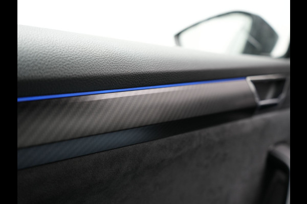Škoda Superb Combi 1.4 TSI iV Sportline Business PHEV 218pk Dealer O.H. | Trekhaak Af Fabriek | Panodak | Adaptive Cruise | Camera | Alcantara Sportstoelen Verwarmd | Sfeerverlichting | Keyless | Stuur Verwarmd | Blis | Plug In Hybrid |
