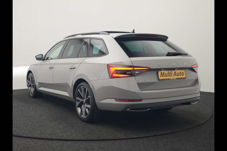 Škoda Superb Combi 1.4 TSI iV Sportline Business PHEV 218pk Dealer O.H. | Trekhaak Af Fabriek | Panodak | Adaptive Cruise | Camera | Alcantara Sportstoelen Verwarmd | Sfeerverlichting | Keyless | Stuur Verwarmd | Blis | Plug In Hybrid |