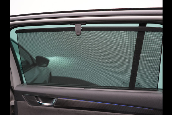 Škoda Superb Combi 1.4 TSI iV Sportline Business PHEV 218pk Dealer O.H. | Trekhaak Af Fabriek | Panodak | Adaptive Cruise | Camera | Alcantara Sportstoelen Verwarmd | Sfeerverlichting | Keyless | Stuur Verwarmd | Blis | Plug In Hybrid |