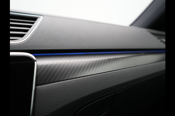 Škoda Superb Combi 1.4 TSI iV Sportline Business PHEV 218pk Dealer O.H. | Trekhaak Af Fabriek | Panodak | Adaptive Cruise | Camera | Alcantara Sportstoelen Verwarmd | Sfeerverlichting | Keyless | Stuur Verwarmd | Blis | Plug In Hybrid |