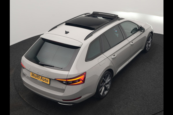 Škoda Superb Combi 1.4 TSI iV Sportline Business PHEV 218pk Dealer O.H. | Trekhaak Af Fabriek | Panodak | Adaptive Cruise | Camera | Alcantara Sportstoelen Verwarmd | Sfeerverlichting | Keyless | Stuur Verwarmd | Blis | Plug In Hybrid |