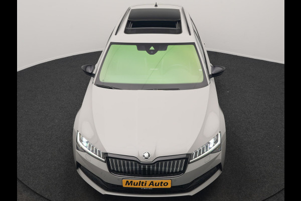 Škoda Superb Combi 1.4 TSI iV Sportline Business PHEV 218pk Dealer O.H. | Trekhaak Af Fabriek | Panodak | Adaptive Cruise | Camera | Alcantara Sportstoelen Verwarmd | Sfeerverlichting | Keyless | Stuur Verwarmd | Blis | Plug In Hybrid |