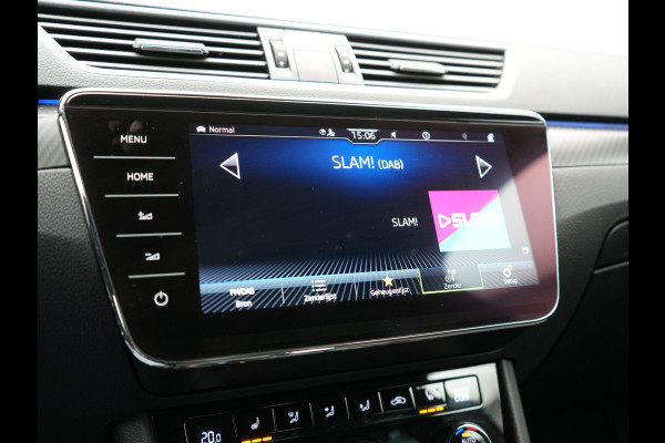 Škoda Superb Combi 1.4 TSI iV Sportline Business PHEV 218pk Dealer O.H. | Trekhaak Af Fabriek | Panodak | Adaptive Cruise | Camera | Alcantara Sportstoelen Verwarmd | Sfeerverlichting | Keyless | Stuur Verwarmd | Blis | Plug In Hybrid |