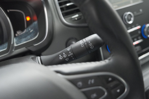 Renault Scénic TCe 140 EDC Intens | Navigatie | Apple Carplay | Parkeersensoren | Cruise Control