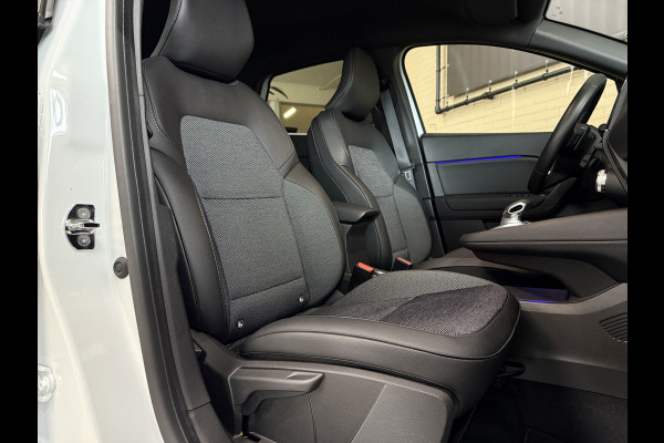 Renault Captur 1.3 TCe mild hybrid 160 Rive Gauche | Groot navi | 18" | Stoelverwarming | 360 Camera | PDC | Led 100% Dealer onderhouden!