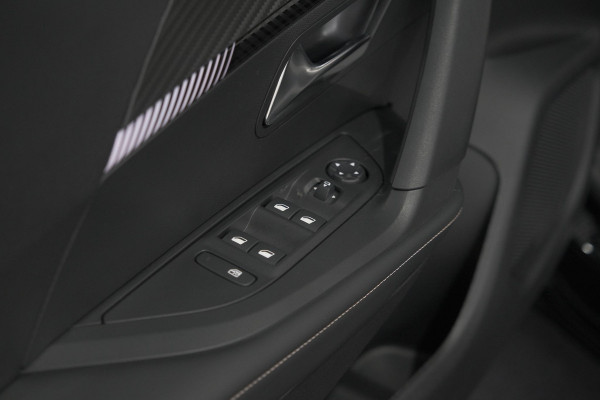 Peugeot 2008 1.2 Hybrid 145 Allure | 360 Camera | Adaptieve Cruise Control | Dodehoekdetectie | Apple Carplay