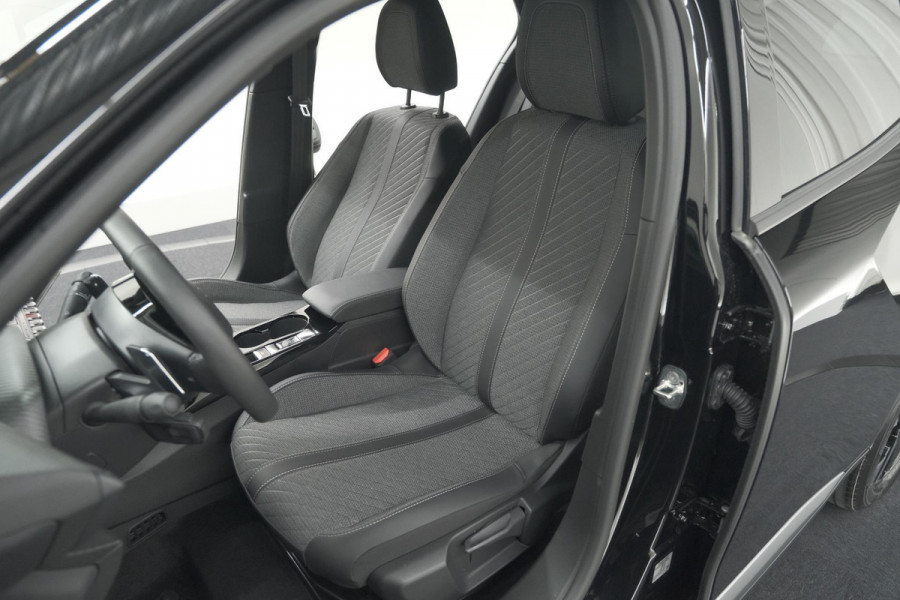 Peugeot 2008 1.2 Hybrid 145 Allure | 360 Camera | Adaptieve Cruise Control | Dodehoekdetectie | Apple Carplay