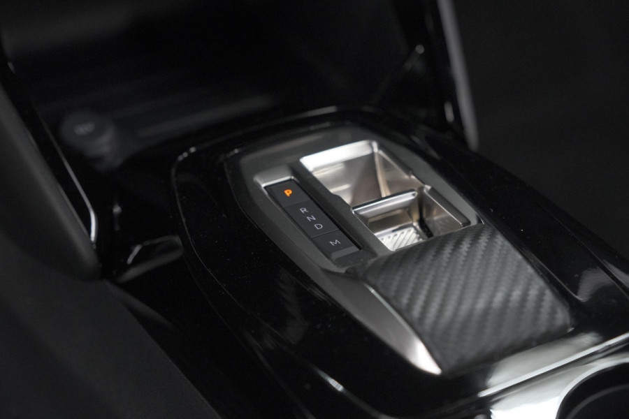 Peugeot 2008 1.2 Hybrid 145 Allure | 360 Camera | Adaptieve Cruise Control | Dodehoekdetectie | Apple Carplay