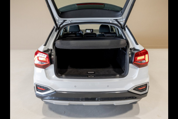 Audi Q2 35 TFSI Advanced edition / 150pk / Stoelverwarming / Adaptieve cruise control / Elektrische achterklep /