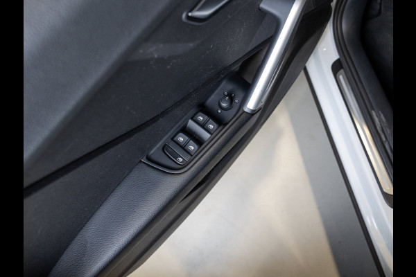 Audi Q2 35 TFSI Advanced edition / 150pk / Stoelverwarming / Adaptieve cruise control / Elektrische achterklep /
