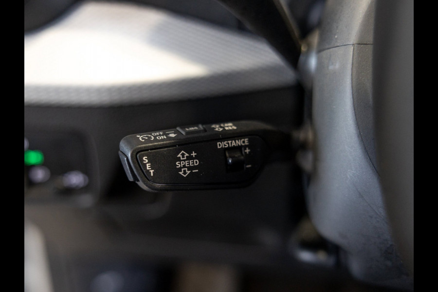 Audi Q2 35 TFSI Advanced edition / 150pk / Stoelverwarming / Adaptieve cruise control / Elektrische achterklep /
