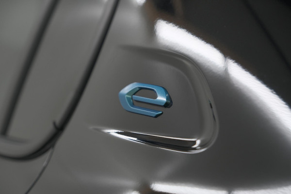 Peugeot e-208 EV Allure 50 kWh | 3 Faselaadfunctie | Apple Carplay | Parkeersensoren | Climate Control