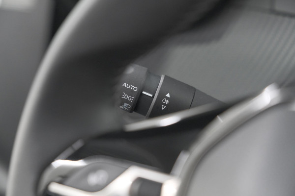 Peugeot e-208 EV Allure 50 kWh | 3 Faselaadfunctie | Apple Carplay | Parkeersensoren | Climate Control