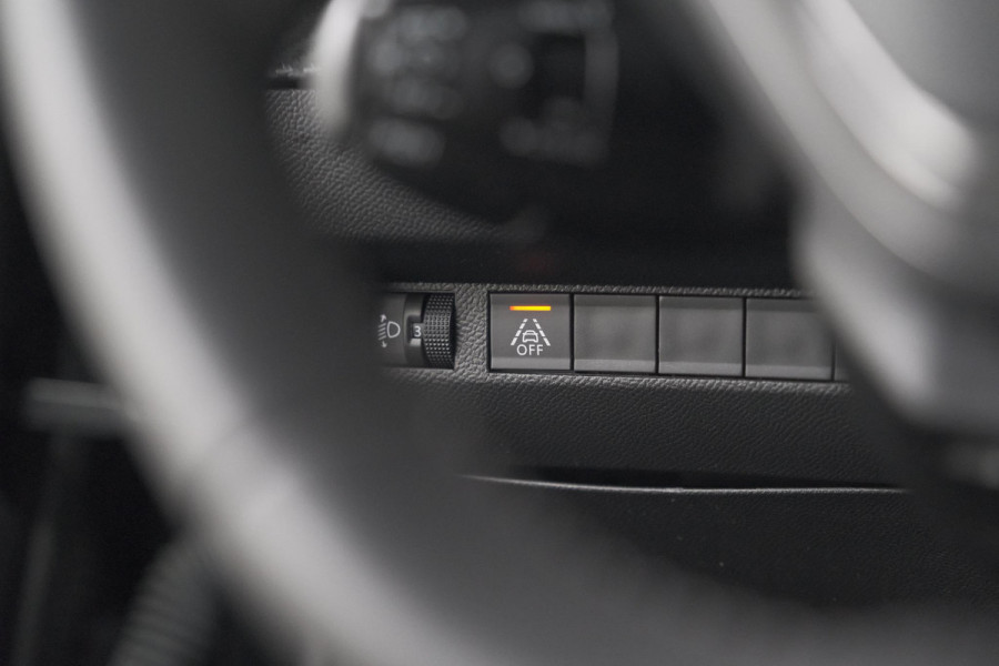 Peugeot e-208 EV Allure 50 kWh | 3 Faselaadfunctie | Apple Carplay | Parkeersensoren | Climate Control