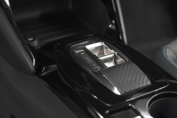 Peugeot e-208 EV Allure 50 kWh | 3 Faselaadfunctie | Apple Carplay | Parkeersensoren | Climate Control