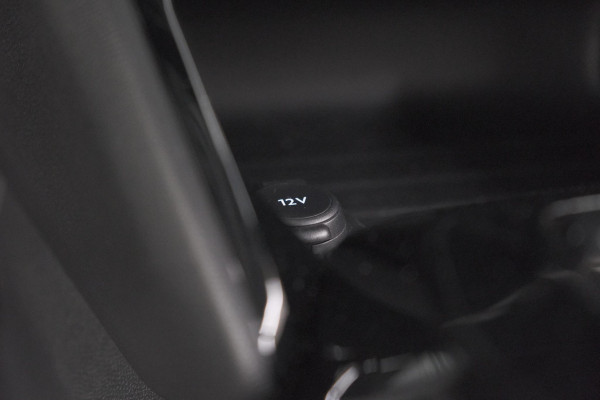 Peugeot e-208 EV Allure 50 kWh | 3 Faselaadfunctie | Apple Carplay | Parkeersensoren | Climate Control
