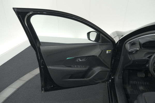 Peugeot e-208 EV Allure 50 kWh | 3 Faselaadfunctie | Apple Carplay | Parkeersensoren | Climate Control