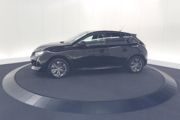 Peugeot e-208 EV Allure 50 kWh | 3 Faselaadfunctie | Apple Carplay | Parkeersensoren | Climate Control