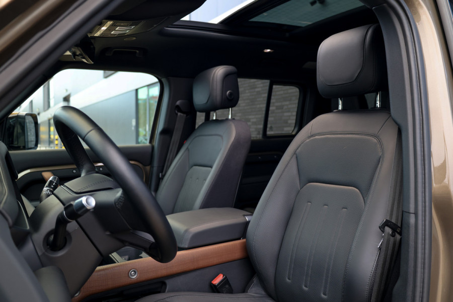 Land Rover Defender 110 3.0 P400 110 X . | NAP | FULL OPTION! | €153.798 NP! | 22'' URBAN | MERIDIAN SURROUND | STANDKACHEL | ELEK TREKHAAK |