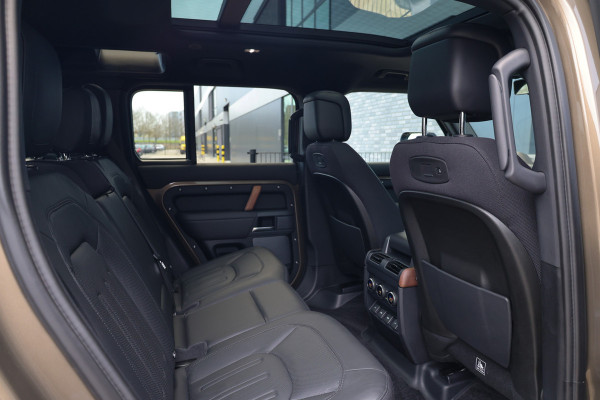 Land Rover Defender 110 3.0 P400 110 X . | NAP | FULL OPTION! | €153.798 NP! | 22'' URBAN | MERIDIAN SURROUND | STANDKACHEL | ELEK TREKHAAK |