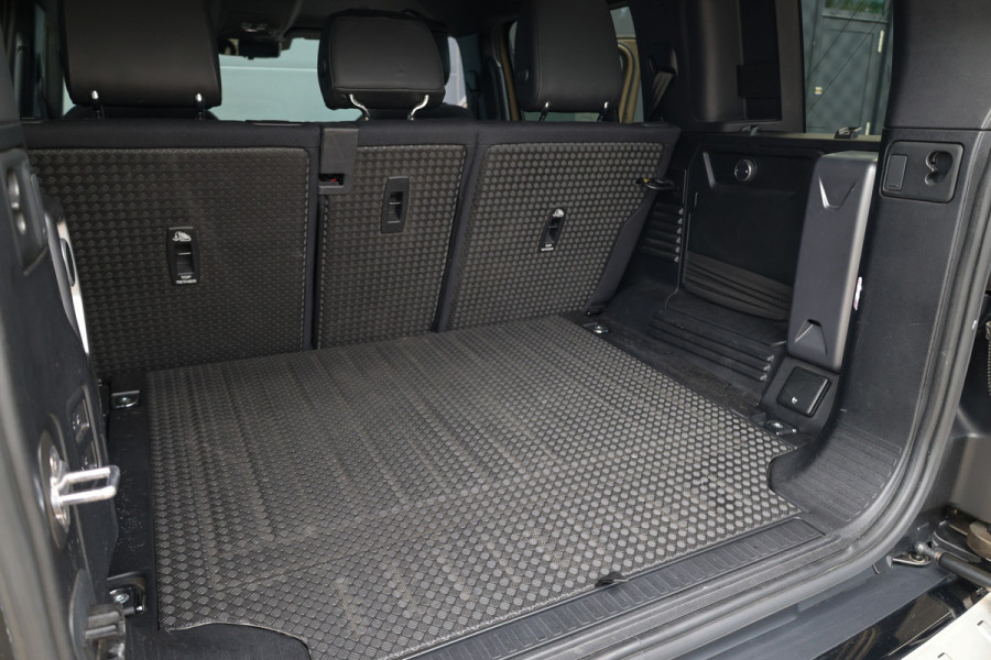 Land Rover Defender 110 3.0 P400 110 X . | NAP | FULL OPTION! | €153.798 NP! | 22'' URBAN | MERIDIAN SURROUND | STANDKACHEL | ELEK TREKHAAK |