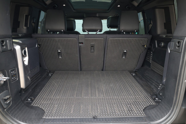 Land Rover Defender 110 3.0 P400 110 X . | NAP | FULL OPTION! | €153.798 NP! | 22'' URBAN | MERIDIAN SURROUND | STANDKACHEL | ELEK TREKHAAK |