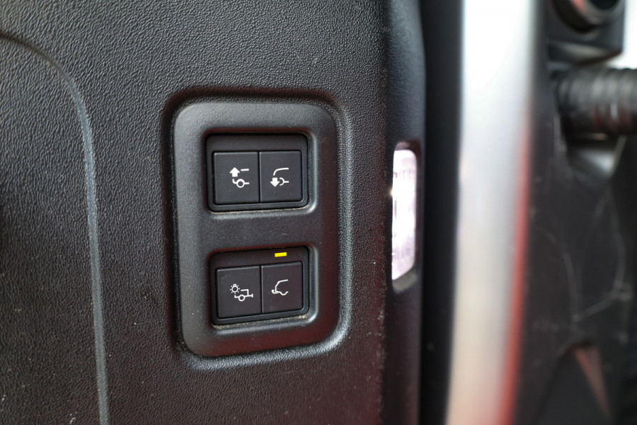 Land Rover Defender 110 3.0 P400 110 X . | NAP | FULL OPTION! | €153.798 NP! | 22'' URBAN | MERIDIAN SURROUND | STANDKACHEL | ELEK TREKHAAK |