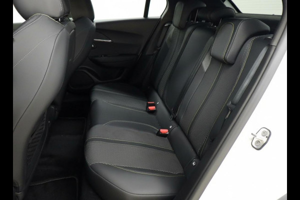 Peugeot e-2008 EV GT 54 kWh | 3-fase | Warmtepomp | WORDT VERWACHT | Prijs is rijklaar