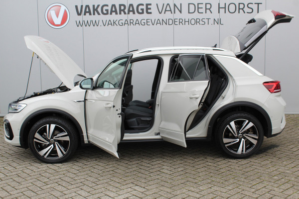 Volkswagen T-Roc 1.5-150pk R-Line Edition DSG-AUTOMAAT ! Gun u het comfort van een automaat ! Slechts 19.000km ! Stoel- en voorraamverw., IQ-light, Adaptieve cruise cntrl, Navigatie by Apple Carplay/Android auto, Autm. airco dual, Camera, Elektr. achterklep etc.