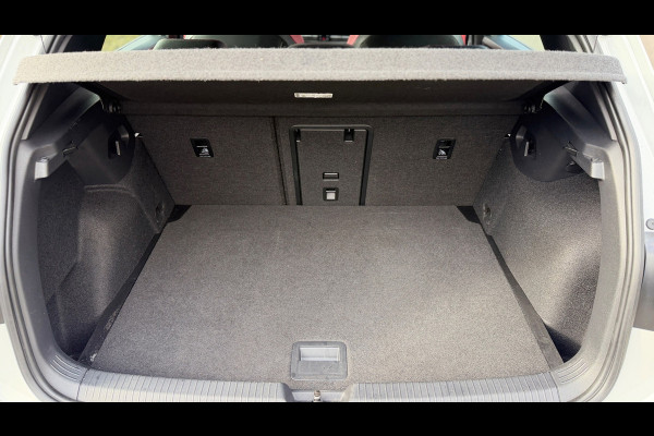 Volkswagen Golf 2.0 TSI GTI Panoramadak Leer Stoelverwarming/Verkoeling Camera Keyless entry