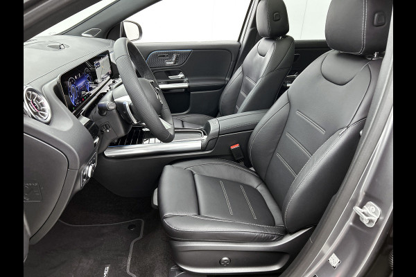 Mercedes-Benz EQA 250+ Business Solution AMG 71 kWh | Winterpakket | Nightpakket | GUARD 360° Plus | DISTRONIC | Smartphone integratie | Panoramaschuifdak | Stuurwielpaddles |