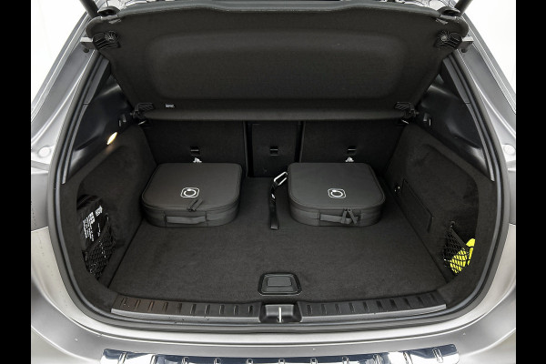 Mercedes-Benz EQA 250+ Business Solution AMG 71 kWh | Winterpakket | Nightpakket | GUARD 360° Plus | DISTRONIC | Smartphone integratie | Panoramaschuifdak | Stuurwielpaddles |