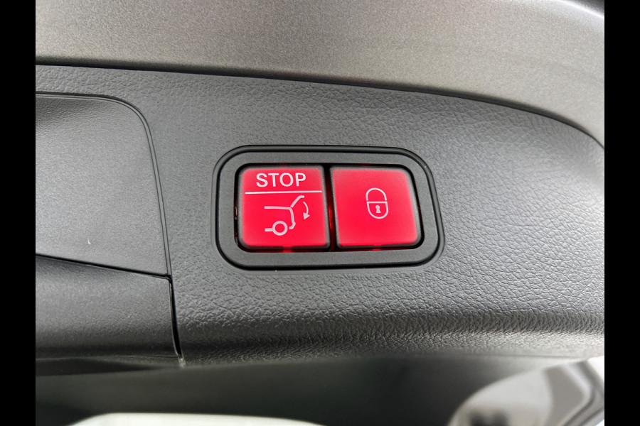 Mercedes-Benz EQA 250+ Business Solution AMG 71 kWh | Winterpakket | Nightpakket | GUARD 360° Plus | DISTRONIC | Smartphone integratie | Panoramaschuifdak | Stuurwielpaddles |