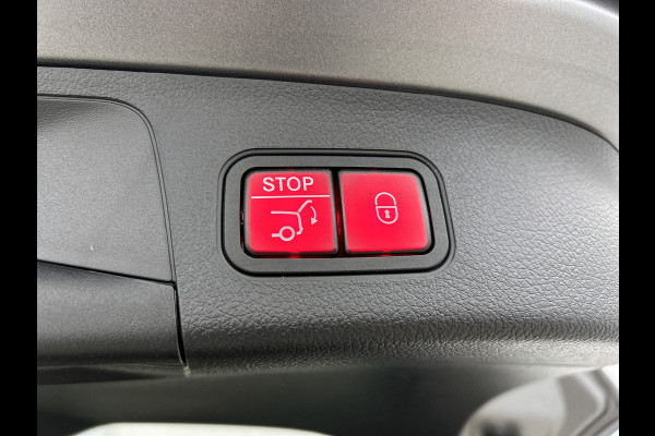 Mercedes-Benz EQA 250+ Business Solution AMG 71 kWh | Winterpakket | Nightpakket | GUARD 360° Plus | DISTRONIC | Smartphone integratie | Panoramaschuifdak | Stuurwielpaddles |