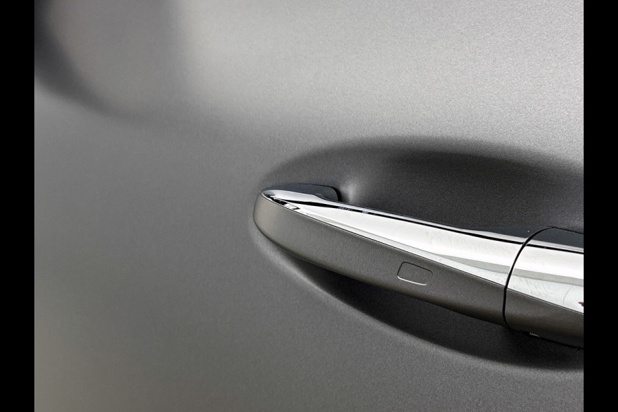Mercedes-Benz EQA 250+ Business Solution AMG 71 kWh | Winterpakket | Nightpakket | GUARD 360° Plus | DISTRONIC | Smartphone integratie | Panoramaschuifdak | Stuurwielpaddles |