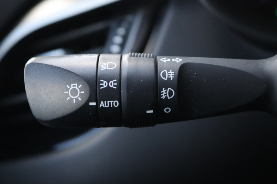 Toyota C-HR 1.8 Hybrid 122PK Automaat Dynamic Trekhaak/Navigatie/Camera/Stoelverwarming