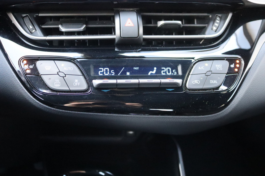 Toyota C-HR 1.8 Hybrid 122PK Automaat Dynamic Trekhaak/Navigatie/Camera/Stoelverwarming