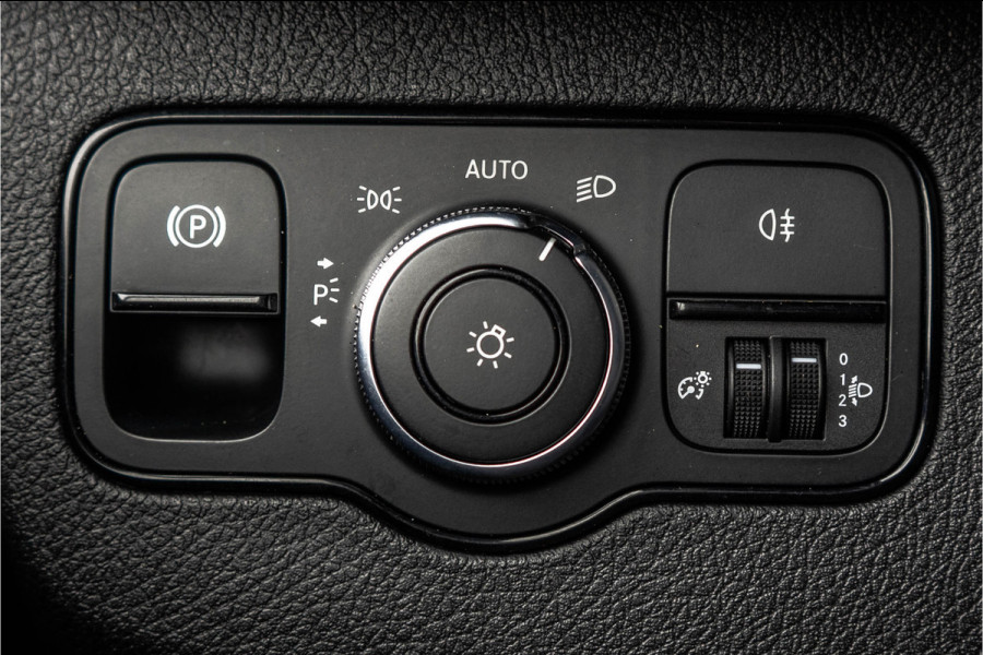 Mercedes-Benz Sprinter 316CDI L2H2 | 163 PK | 3-Zits | Climatronic | Camera | Carplay | Airco