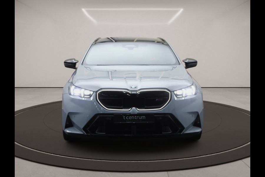 BMW 5 Serie Touring M5, M-Drivers Pack, Panoramadak, B&W Sound, Trekhaak, Carbon Int, Driv. Ass. Prof, Comfort Pack,