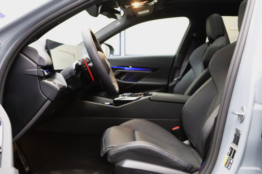 BMW 5 Serie Touring M5, M-Drivers Pack, Panoramadak, B&W Sound, Trekhaak, Carbon Int, Driv. Ass. Prof, Comfort Pack,