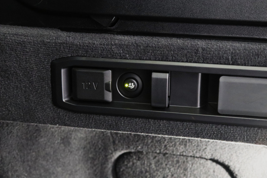 BMW 5 Serie Touring M5, M-Drivers Pack, Panoramadak, B&W Sound, Trekhaak, Carbon Int, Driv. Ass. Prof, Comfort Pack,