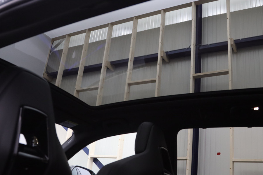 BMW 5 Serie Touring M5, M-Drivers Pack, Panoramadak, B&W Sound, Trekhaak, Carbon Int, Driv. Ass. Prof, Comfort Pack,