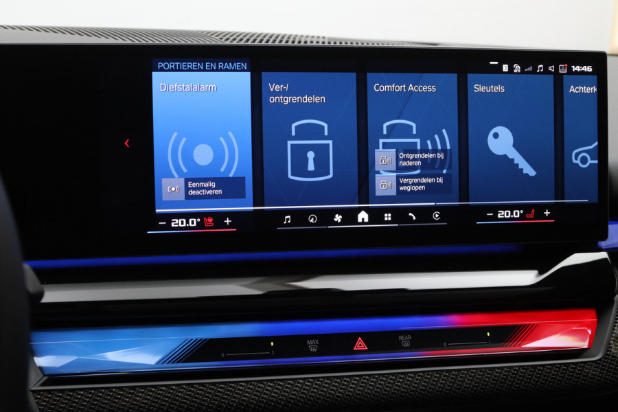 BMW 5 Serie Touring M5, M-Drivers Pack, Panoramadak, B&W Sound, Trekhaak, Carbon Int, Driv. Ass. Prof, Comfort Pack,