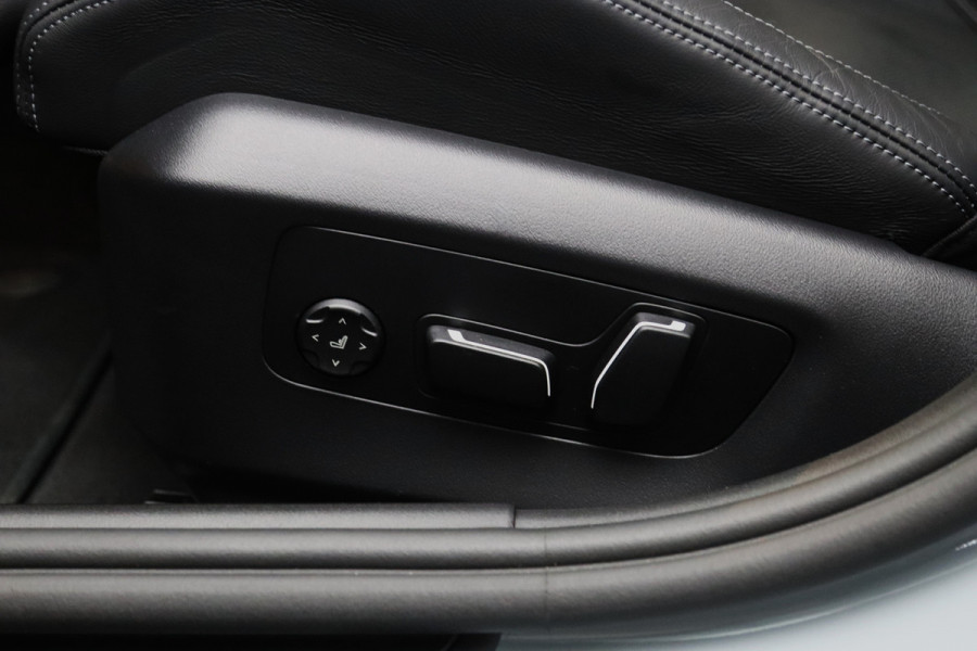 BMW 5 Serie Touring M5, M-Drivers Pack, Panoramadak, B&W Sound, Trekhaak, Carbon Int, Driv. Ass. Prof, Comfort Pack,