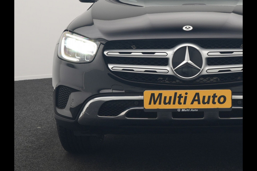 Mercedes-Benz GLC 300e 4MATIC Premium PHEV 320pk Dealer O.H | Adaptive Cruise | Camera | Alcantara Sportstoelen Verwarmd | Apple Carplay | Blis | AMG Interieur | Navigatie | DAB | Plug In Hybrid |